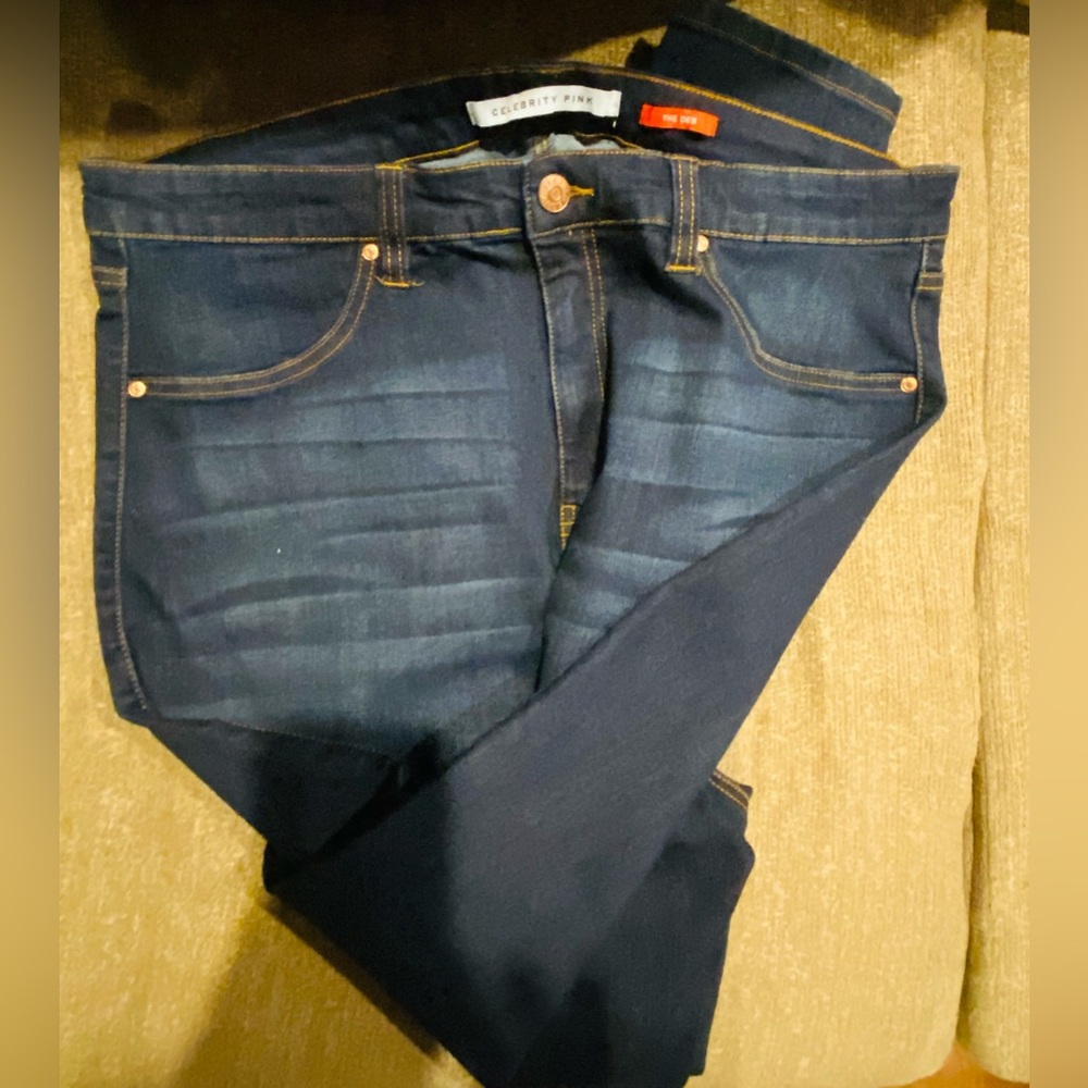 NWOT Celebrity Pink "The Deb" Skinny Jeans - Picture 6 of 7